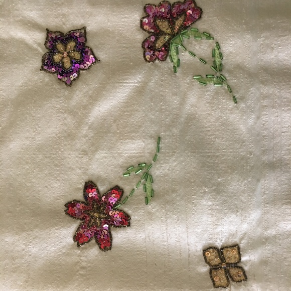 Kelly and Diane Silk Stylish & Sleek Suit - Picture 6 of 16